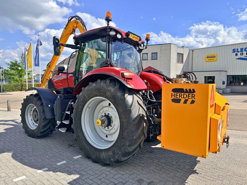 Case IH Puma 200 CVXDrive met Herder