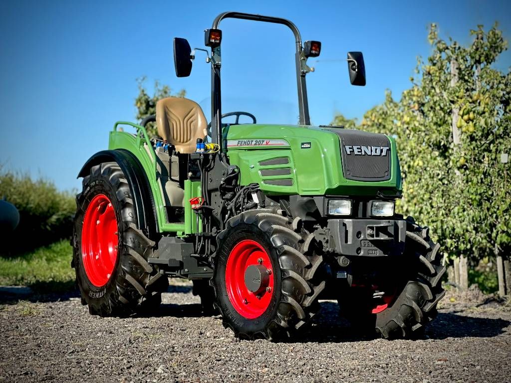 Fendt 207V Beugelversie, Smalspoor/Fruitteeltractor