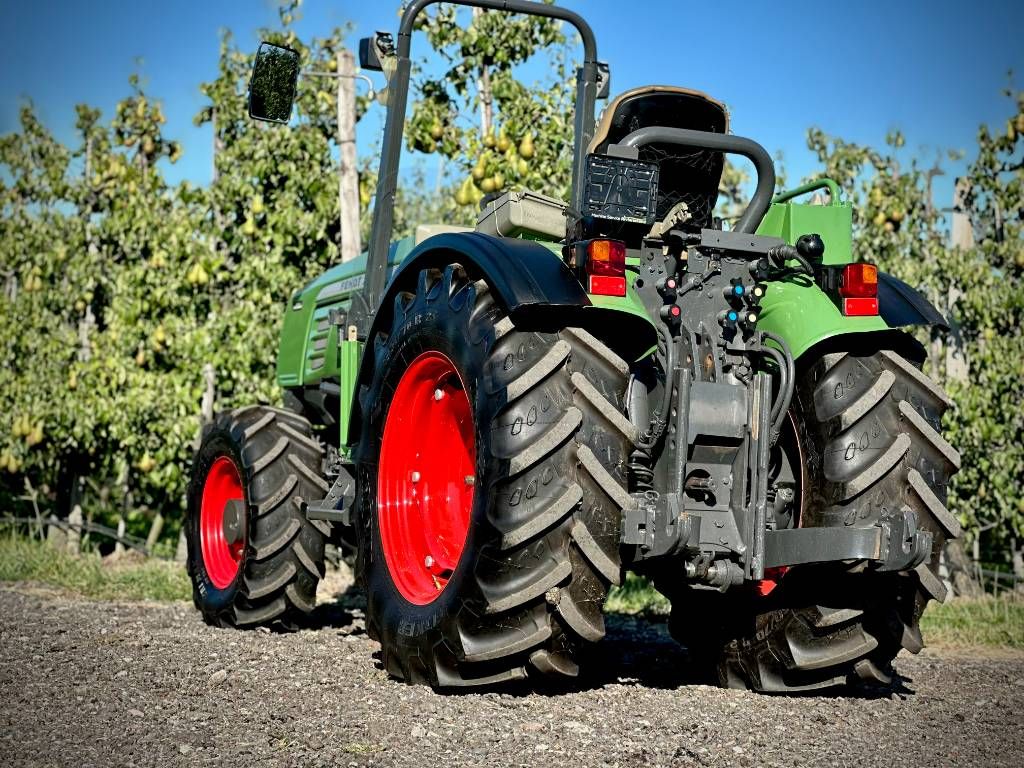 Fendt 207V Beugelversie, Smalspoor/Fruitteeltractor