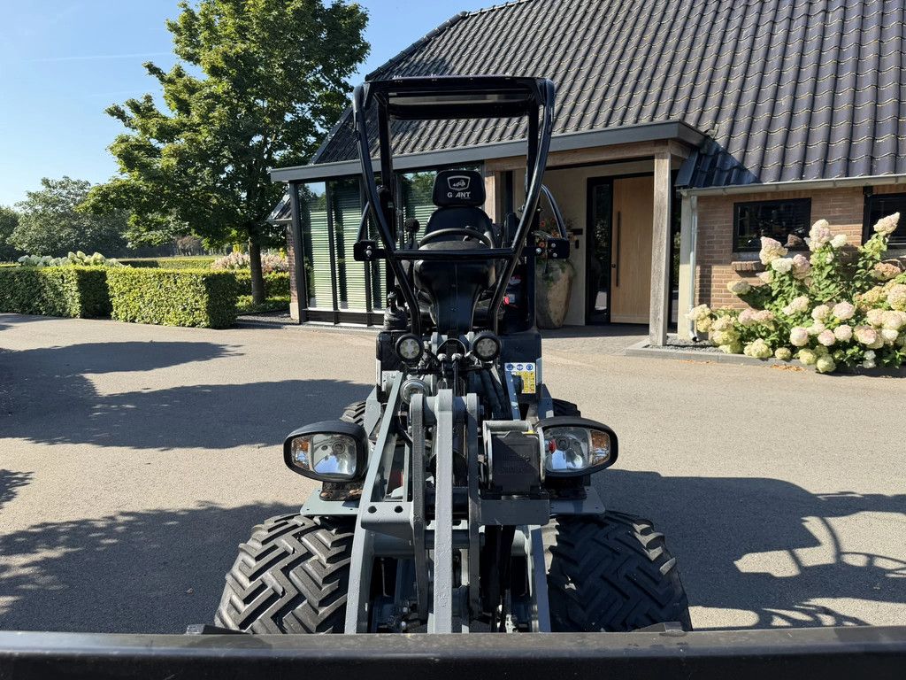 Giant G1500HD X-tra Black Edition
