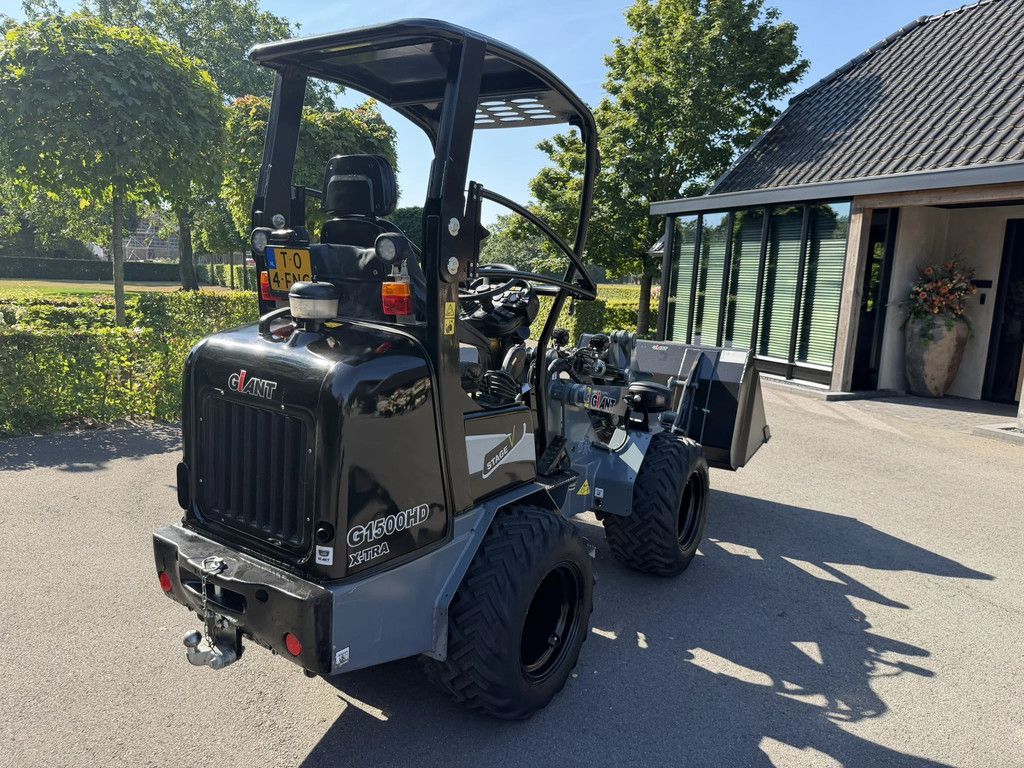 Giant G1500HD X-tra Black Edition