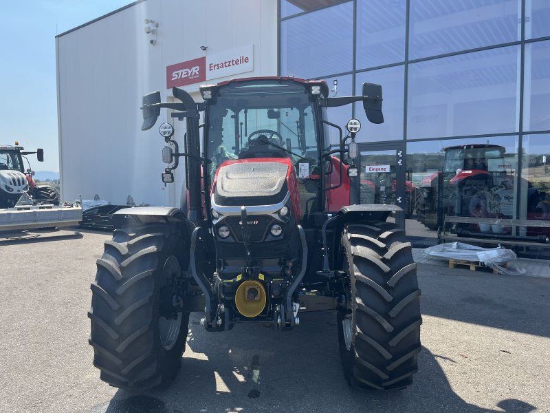Case IH Farmall 120M