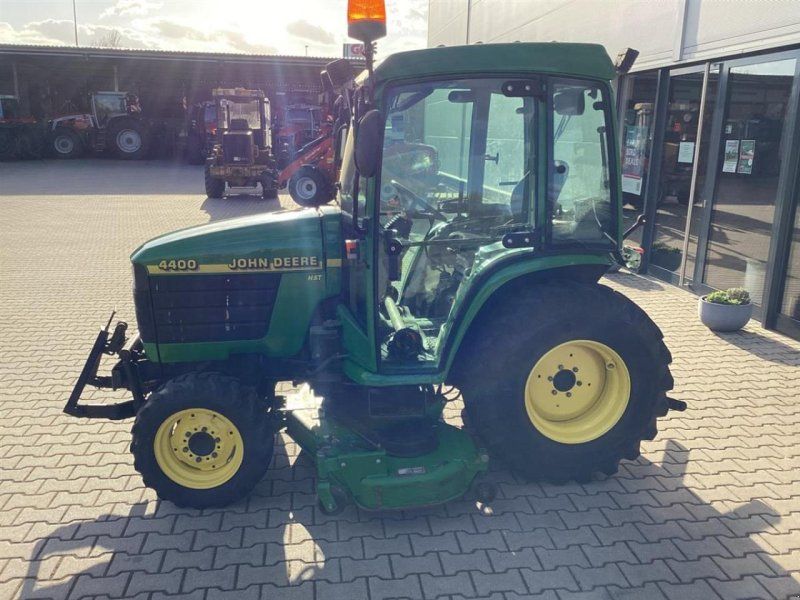 John Deere 4400