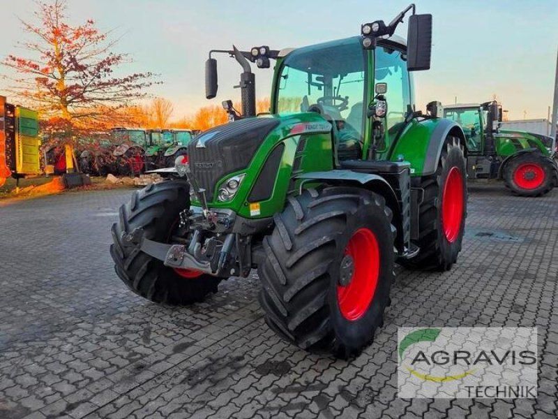 Fendt 724 VARIO S4 Profi Plus