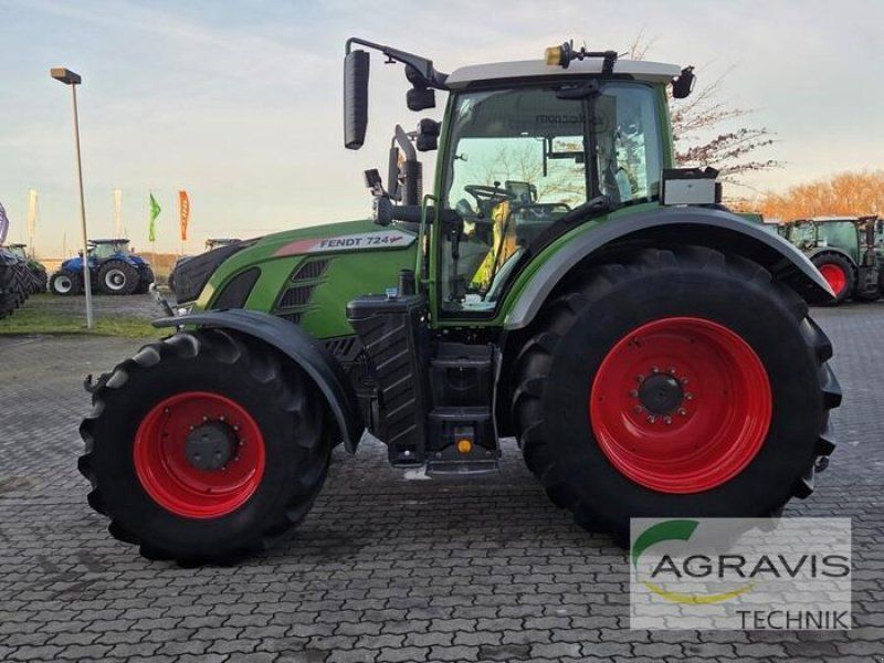 Fendt 724 VARIO S4 Profi Plus
