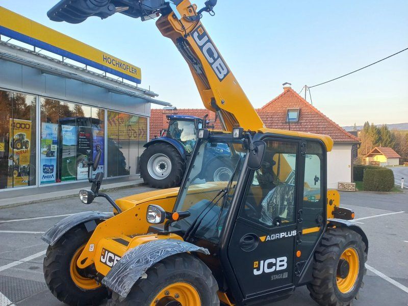 JCB AgriPlus 525-60