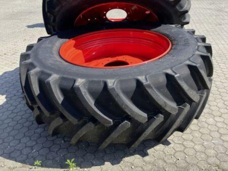 Claas 650/65R42  540/65R30 RÄDER JE