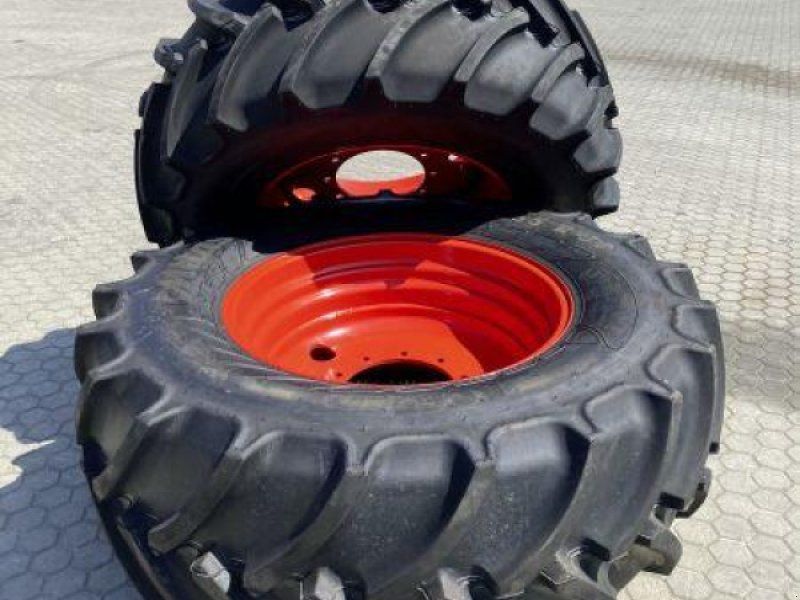 Claas 650/65R42  540/65R30 RÄDER JE