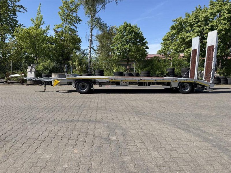 Möslein T2 Plato 8,20 2 Achs Tieflader mit gerader Ladefl
