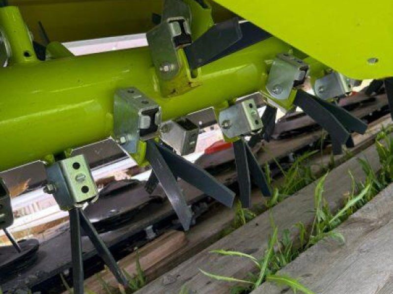 Claas DISCO 3200 C CONTOUR