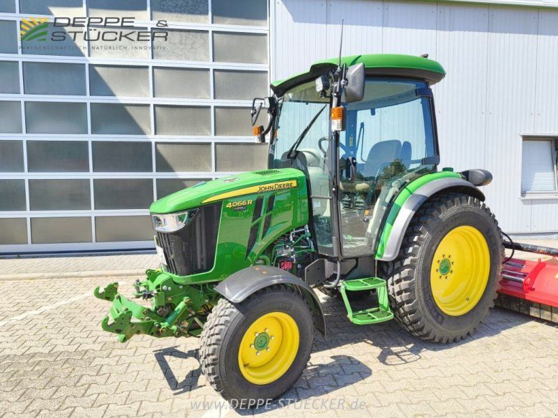 John Deere 4066R