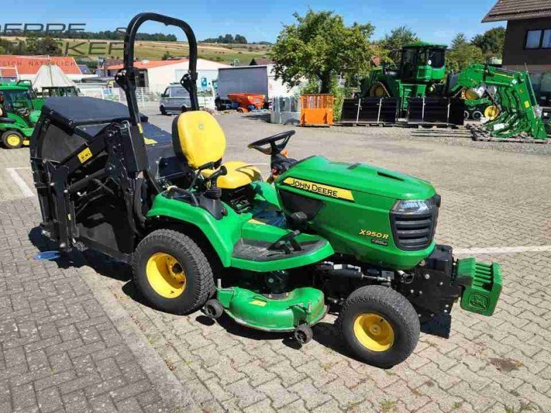 John Deere X950R mit Hochentleerung