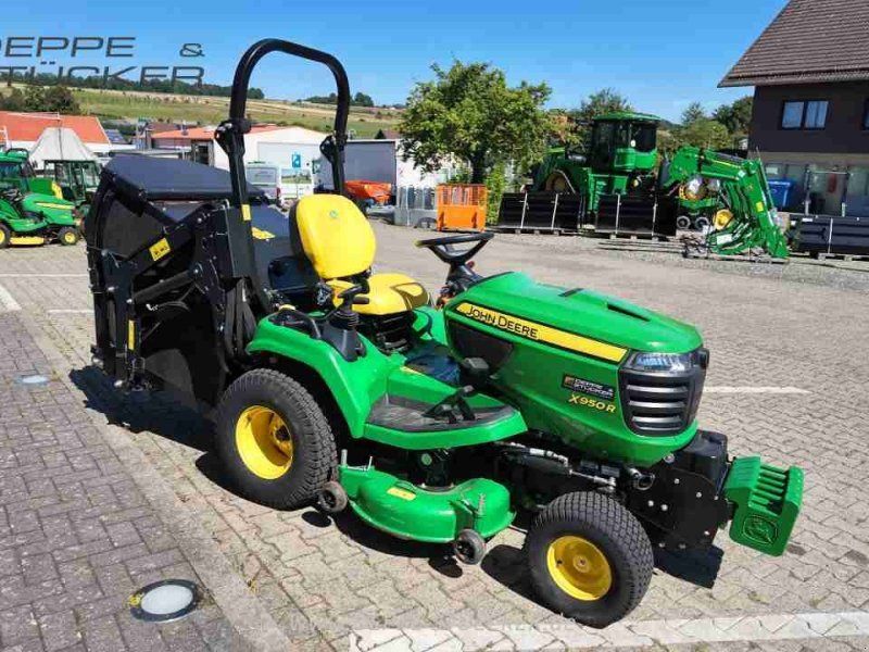 John Deere X950R mit Hochentleerung