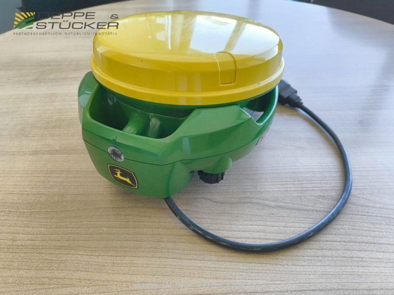 John Deere StarFire 7000
