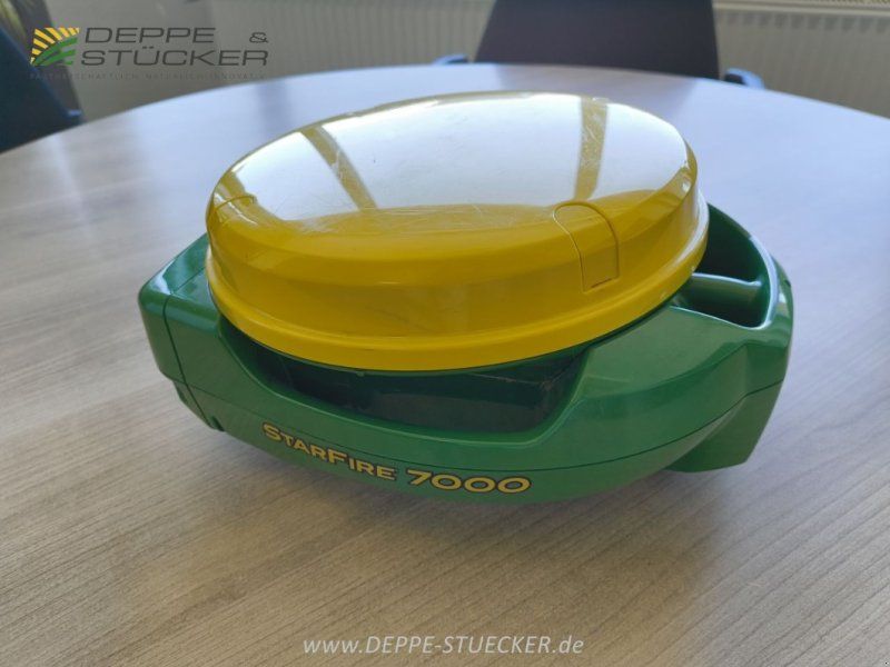 John Deere StarFire 7000