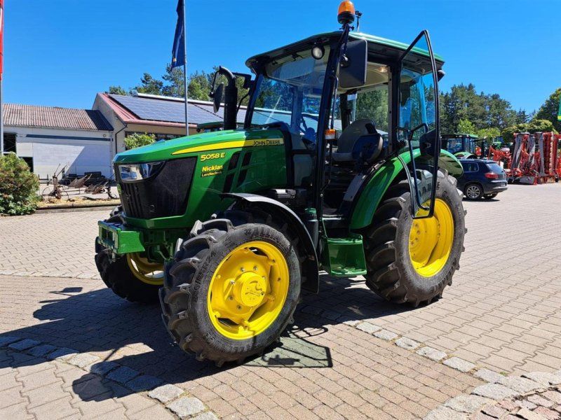 John Deere 5058E orig. Kabine, Klimna, 40 km/h
