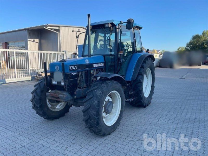 New Holland 7740