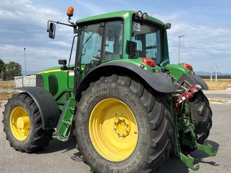 John Deere 6920