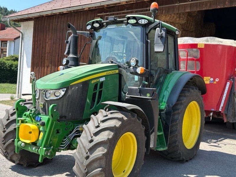 John Deere 6120M