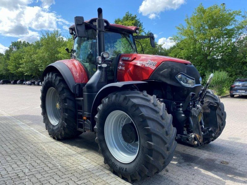 Case IH OPTUM 300 CVX