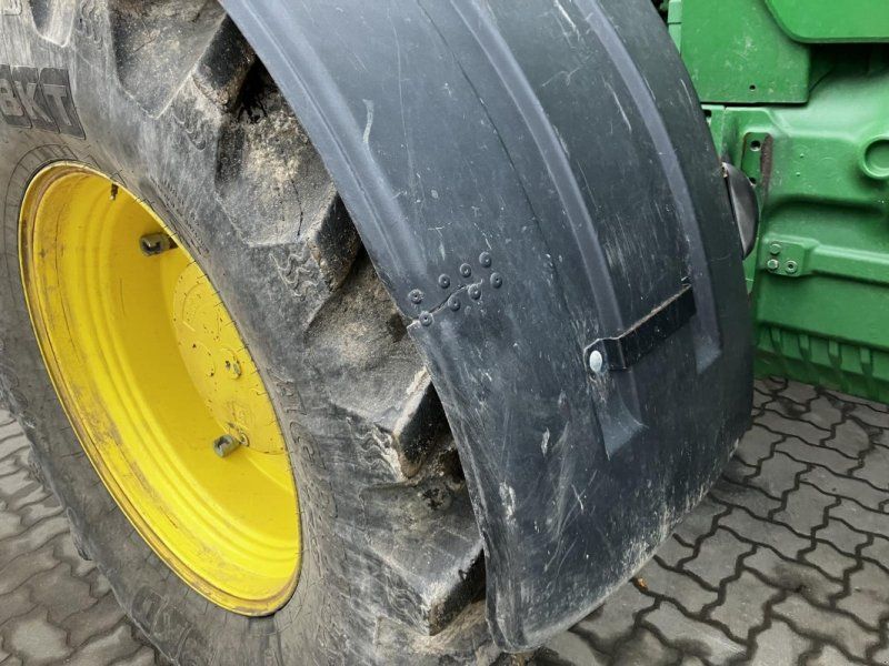 John Deere 8400R