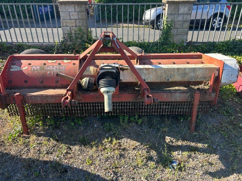 M 1404