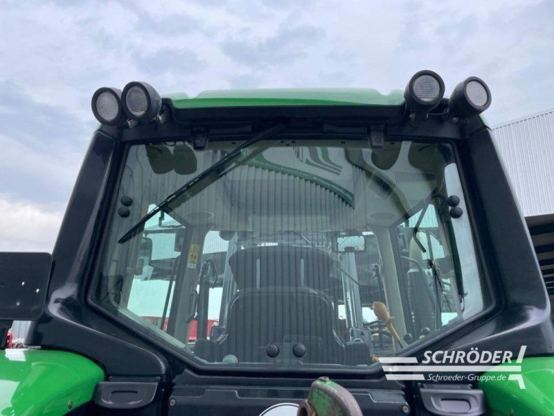 John Deere 6115 M