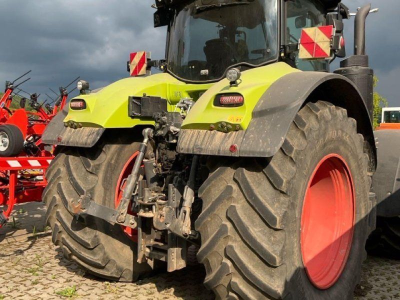 Claas Axion 930