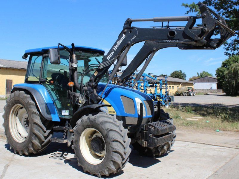 New Holland T5050