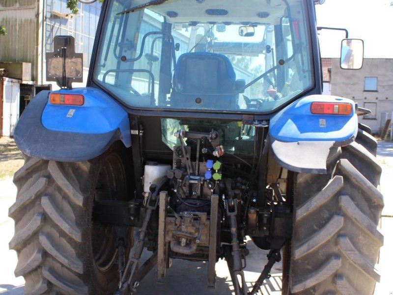 New Holland T5050