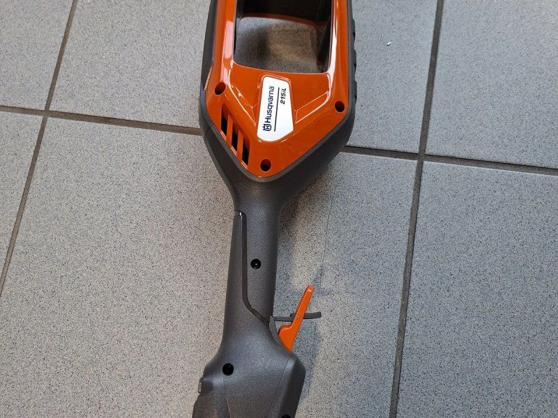 Husqvarna Akku- 215 iL Set
