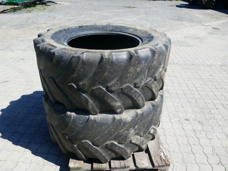Goodyear 440/65R 24
