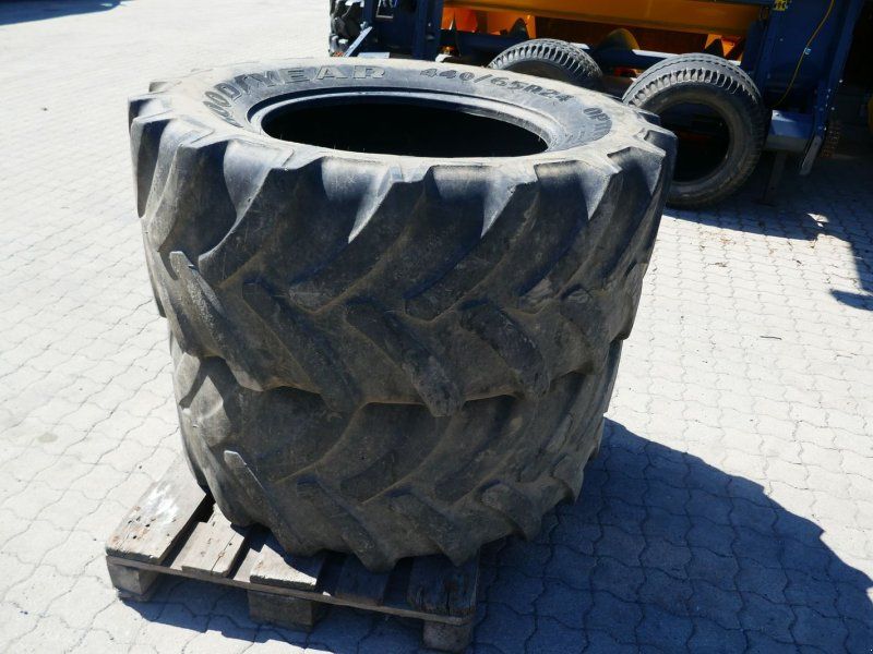 Goodyear 440/65R 24