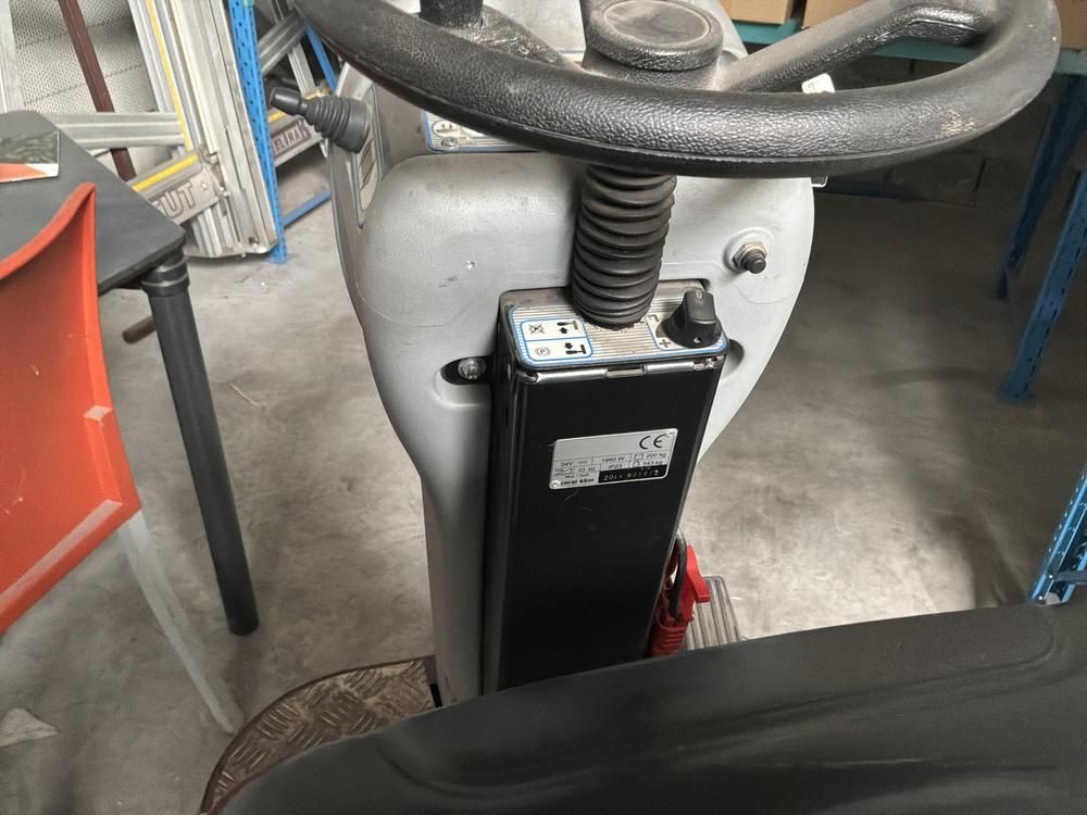Fiorentini Coral 65 m – Industrieller Aufsitz-Scheuersauger