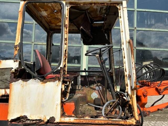 Kubota KH 16-W