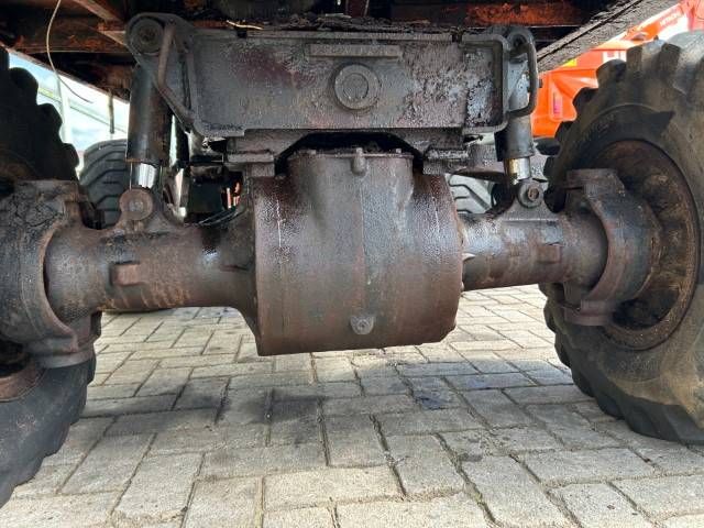 Kubota KH 16-W