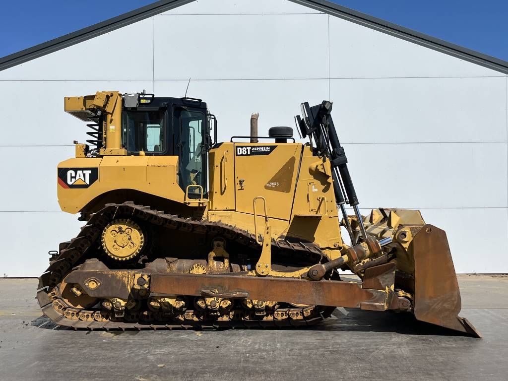 CAT D8T LGP - GERMAN / Top Condition!