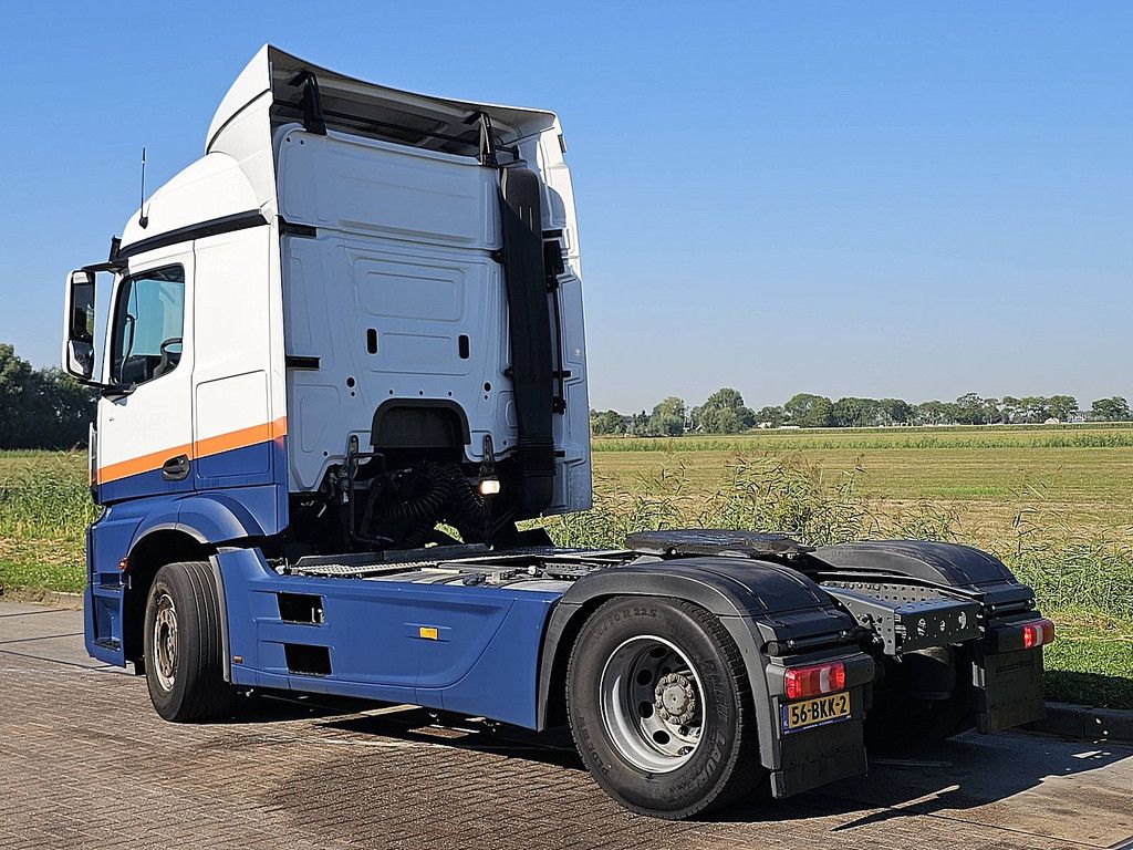 MERCEDES-BENZ ACTROS 1832