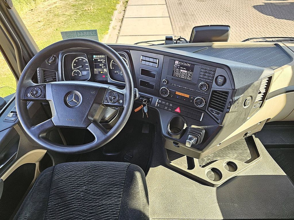 MERCEDES-BENZ ACTROS 1832