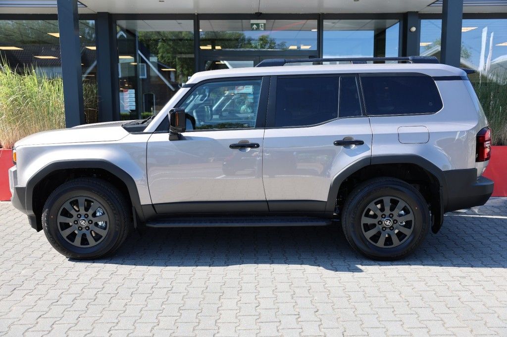 Toyota Landcruiser 250 2.8 D-4D 5DRS MILD HYBRIDE EXECUTIVE A/T VAN