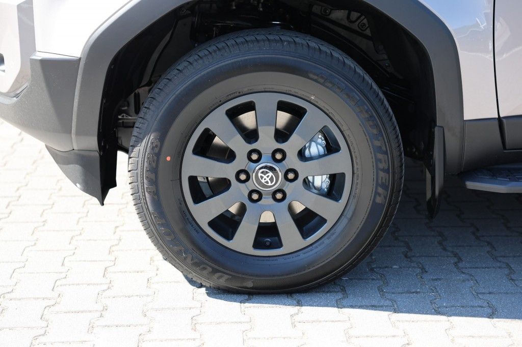 Toyota Landcruiser 250 2.8 D-4D 5DRS MILD HYBRIDE EXECUTIVE A/T VAN