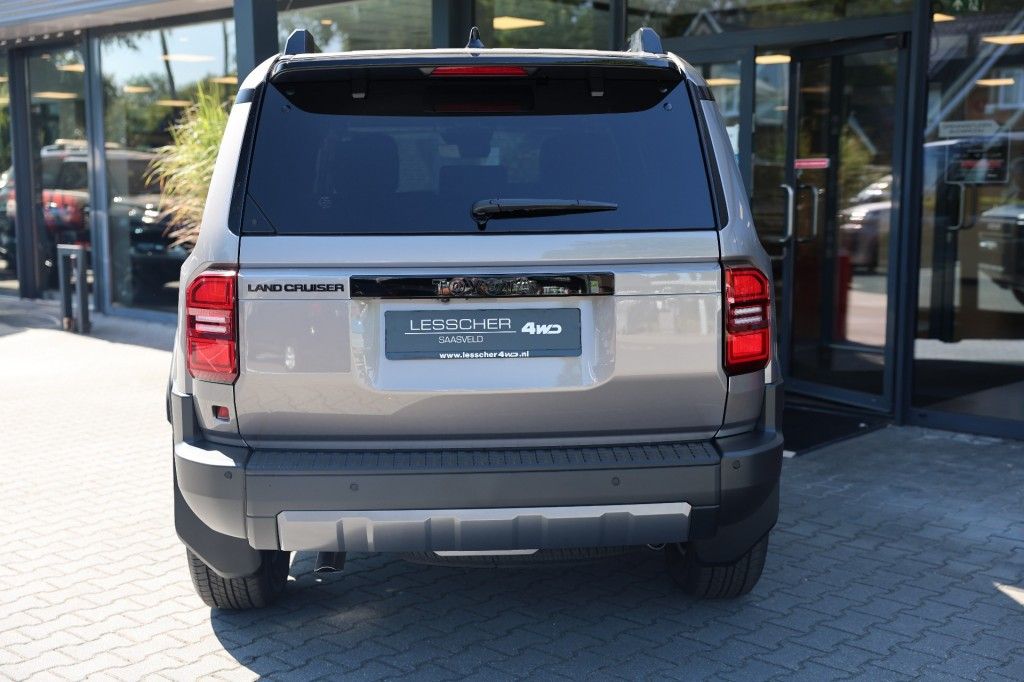 Toyota Landcruiser 250 2.8 D-4D 5DRS MILD HYBRIDE EXECUTIVE A/T VAN