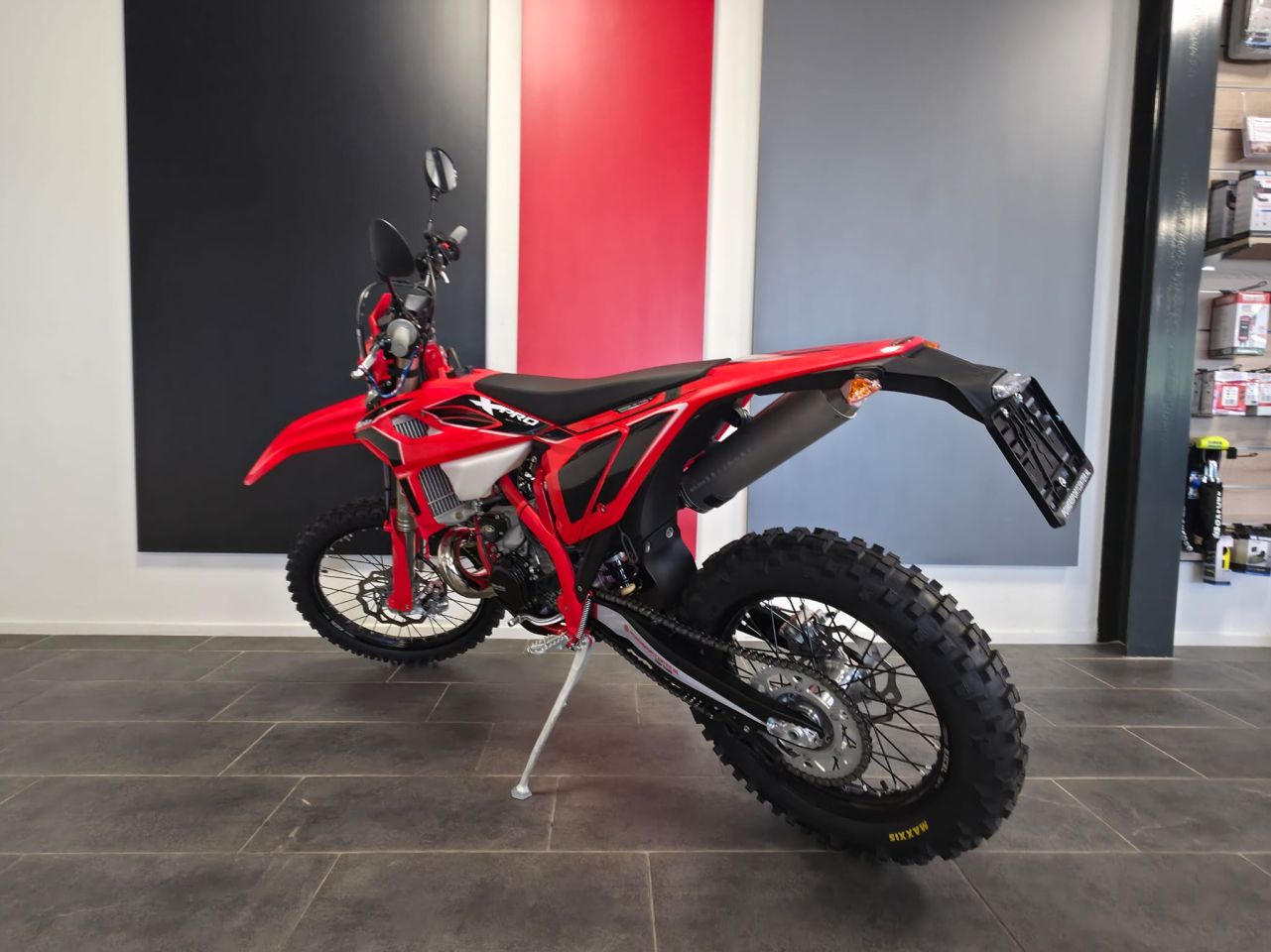 NIEUW! Beta RR 300 XPRO 2T - Enduromotor - Model 2027