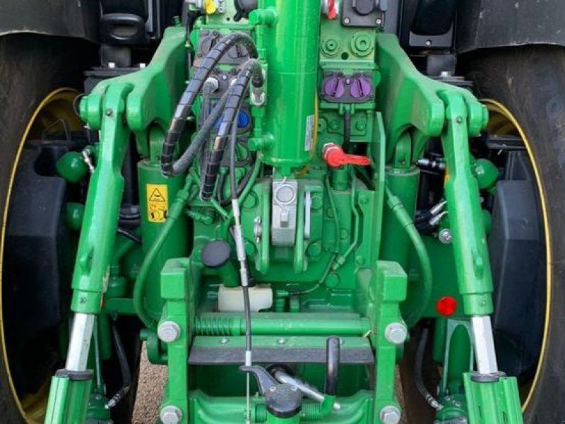 John Deere 6250R