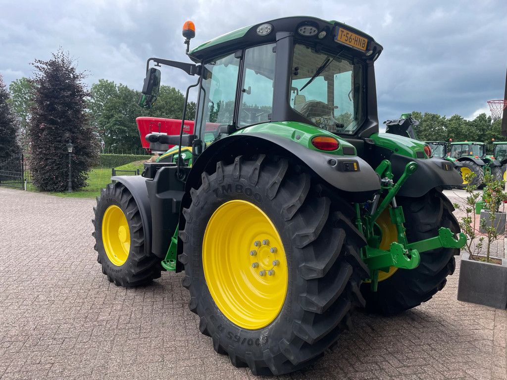 John Deere 6M95