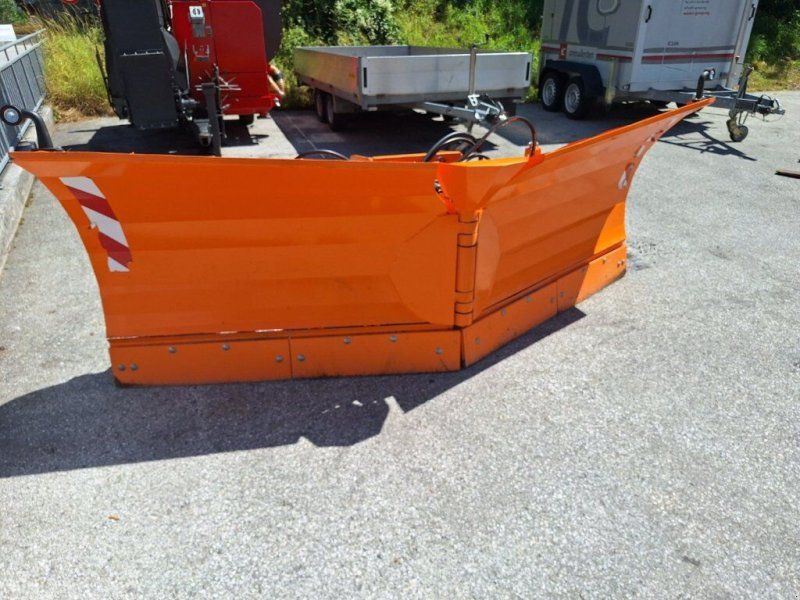 T3 320