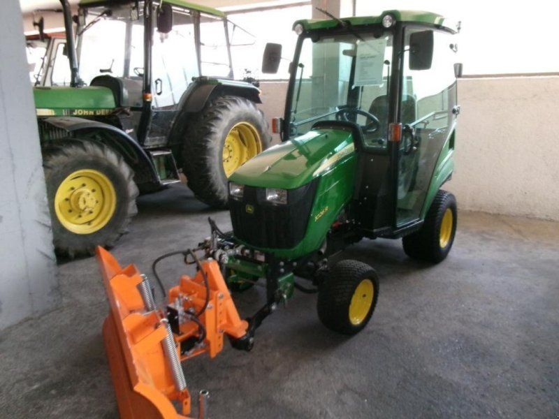 John Deere 1026 R Snow Fox