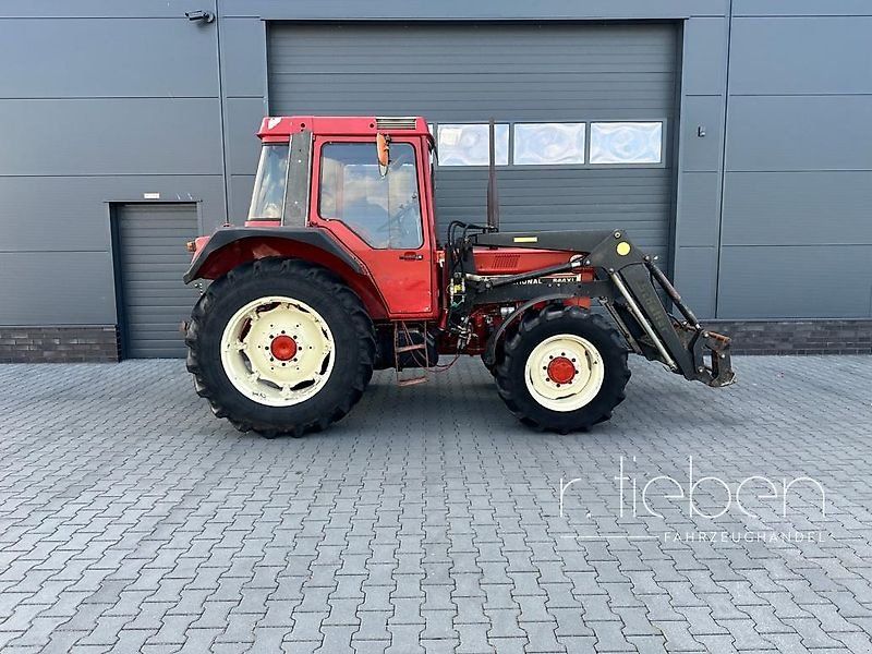 Case IH C 844 XL mit Frontlader