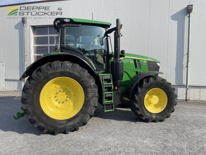 John Deere 6R 250
