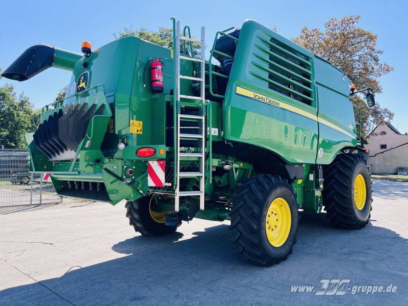 John Deere T660